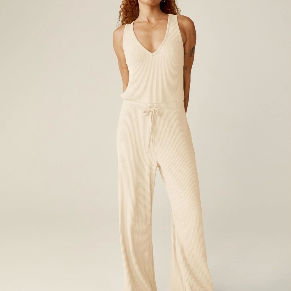 Beyond Yoga Jetsetter Ribbed Knit Jumpsuit in Ivory Size Small Athleisure